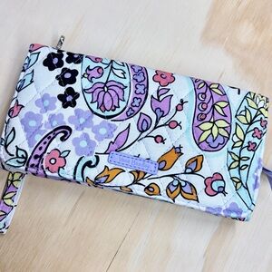Vera Bradley RFID Tech Wristlet Maddalena Paisley Purple Floral Wallet